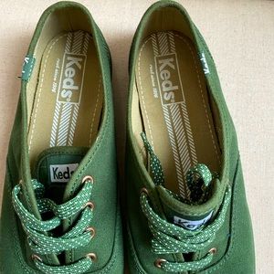 forest green keds